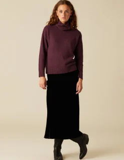 Shop FALDA TERCIOPELO NEGRA Faldas